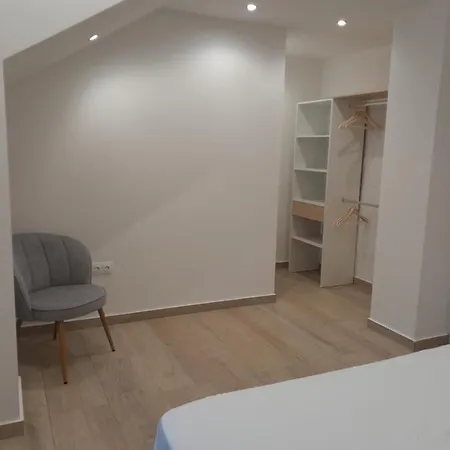 House 1 Appartement