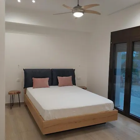 Appartement House 1 *